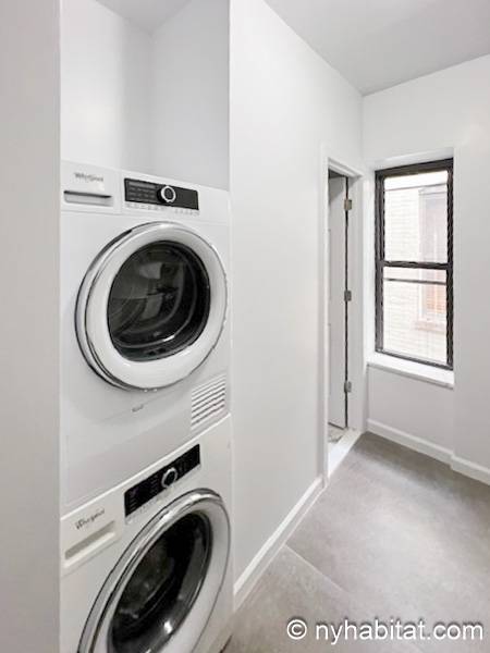 Kitchen - Photo 3 of 3