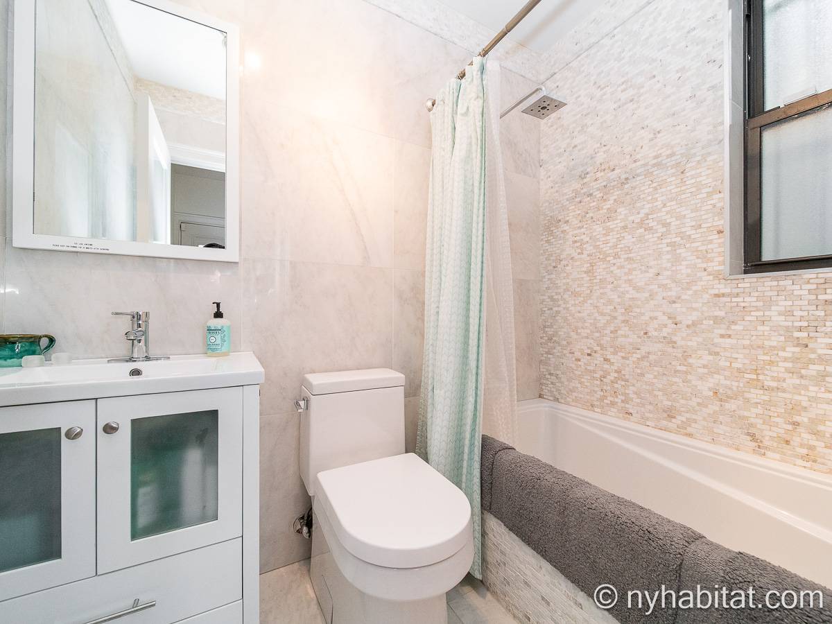 Baño 1 - Photo 1 de 2