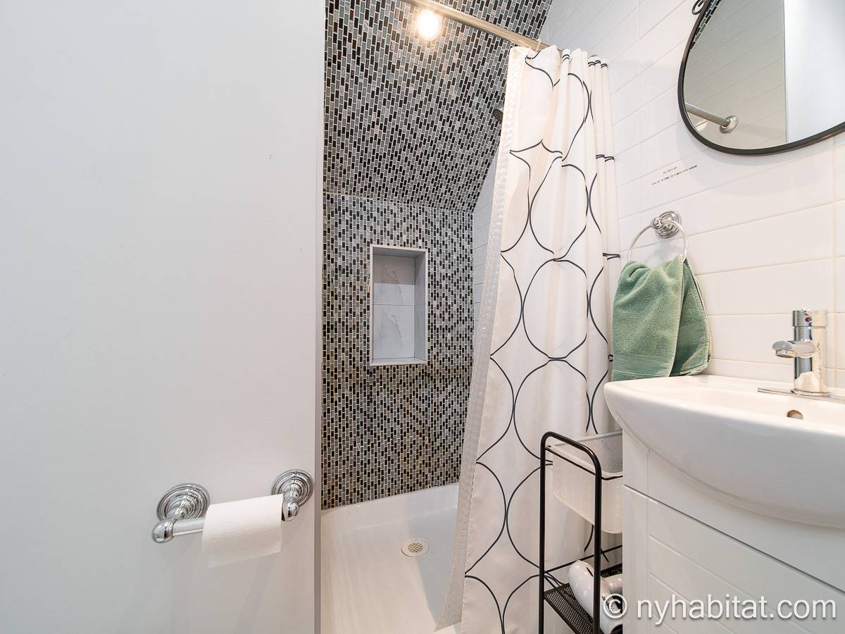 Baño 2 - Photo 1 de 2