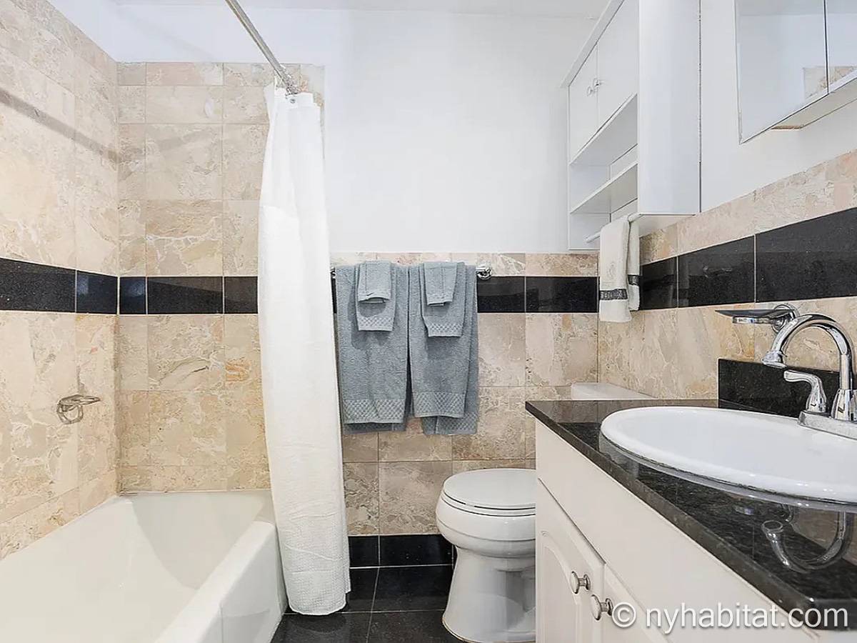 Baño - Photo 1 de 2 Baño - Photo 1 de 2