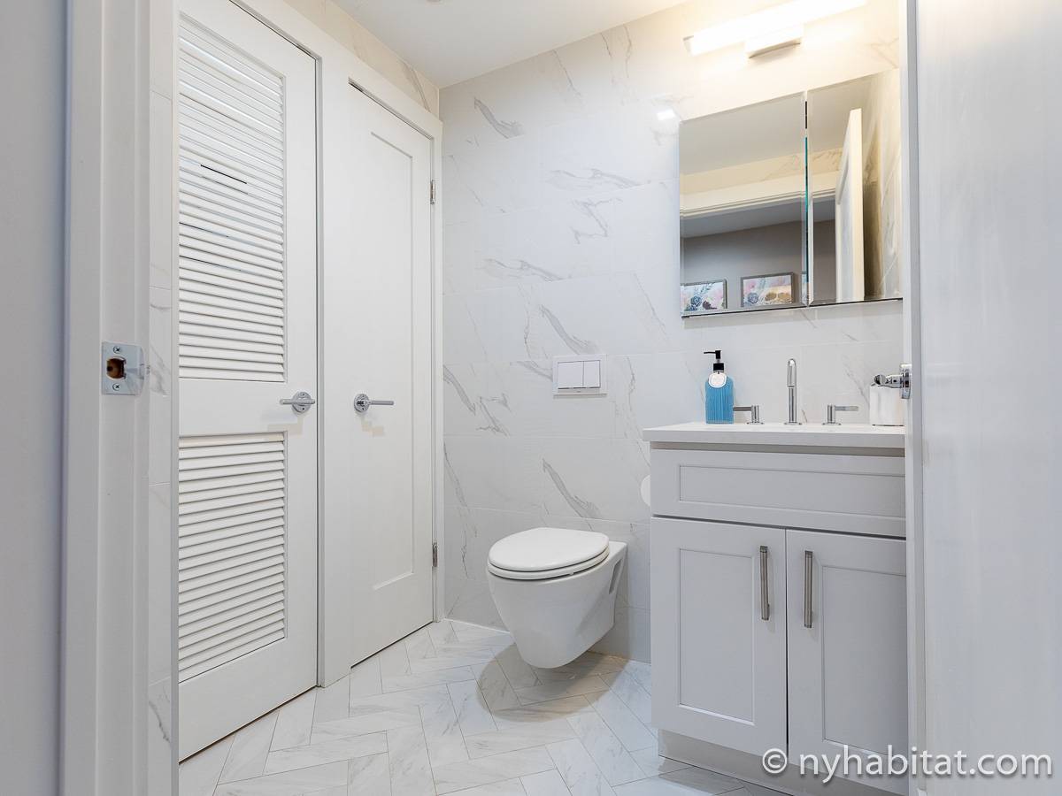 Badezimmer 2 - Photo 3 von 4