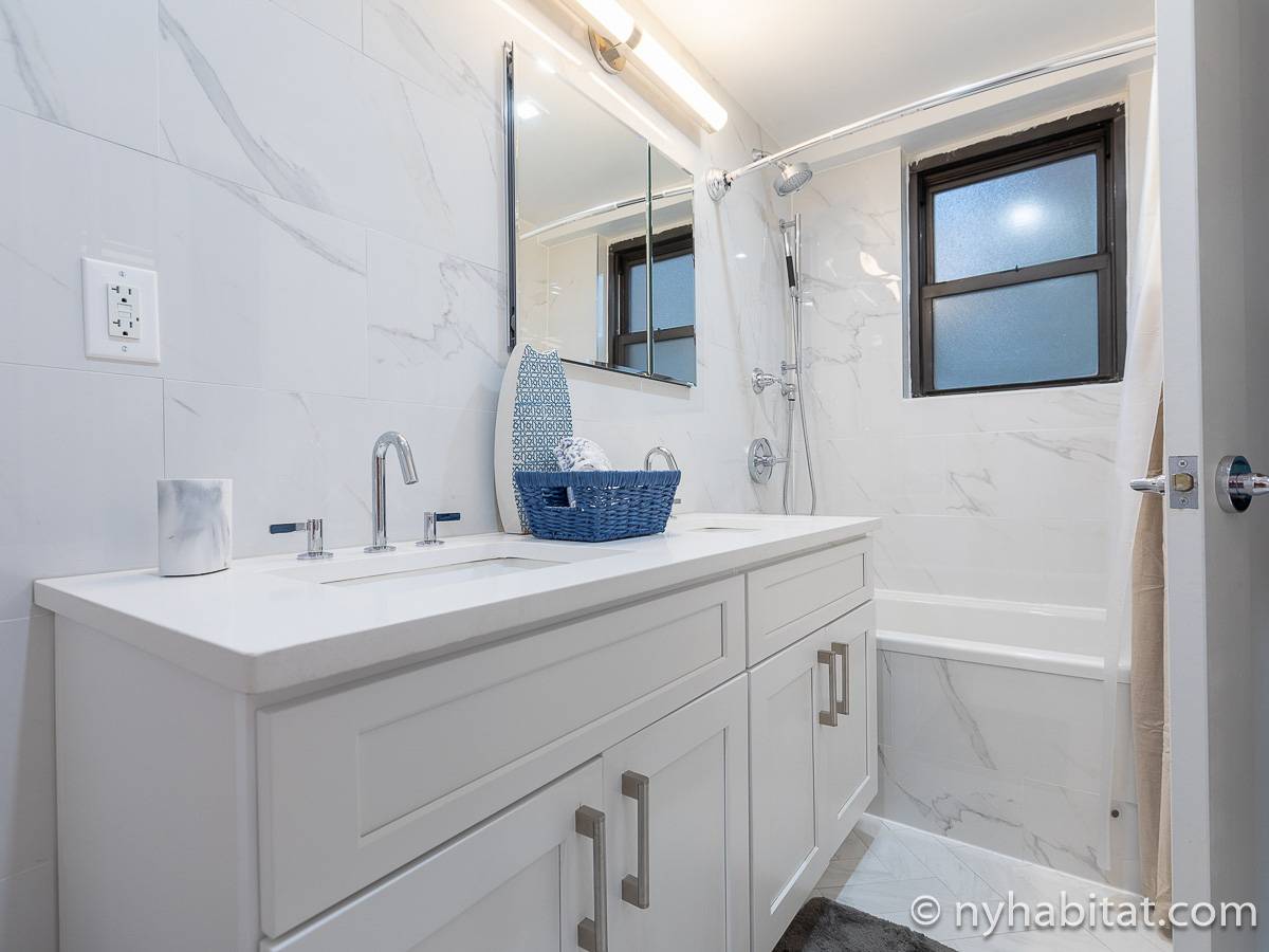 Badezimmer 2 - Photo 2 von 4