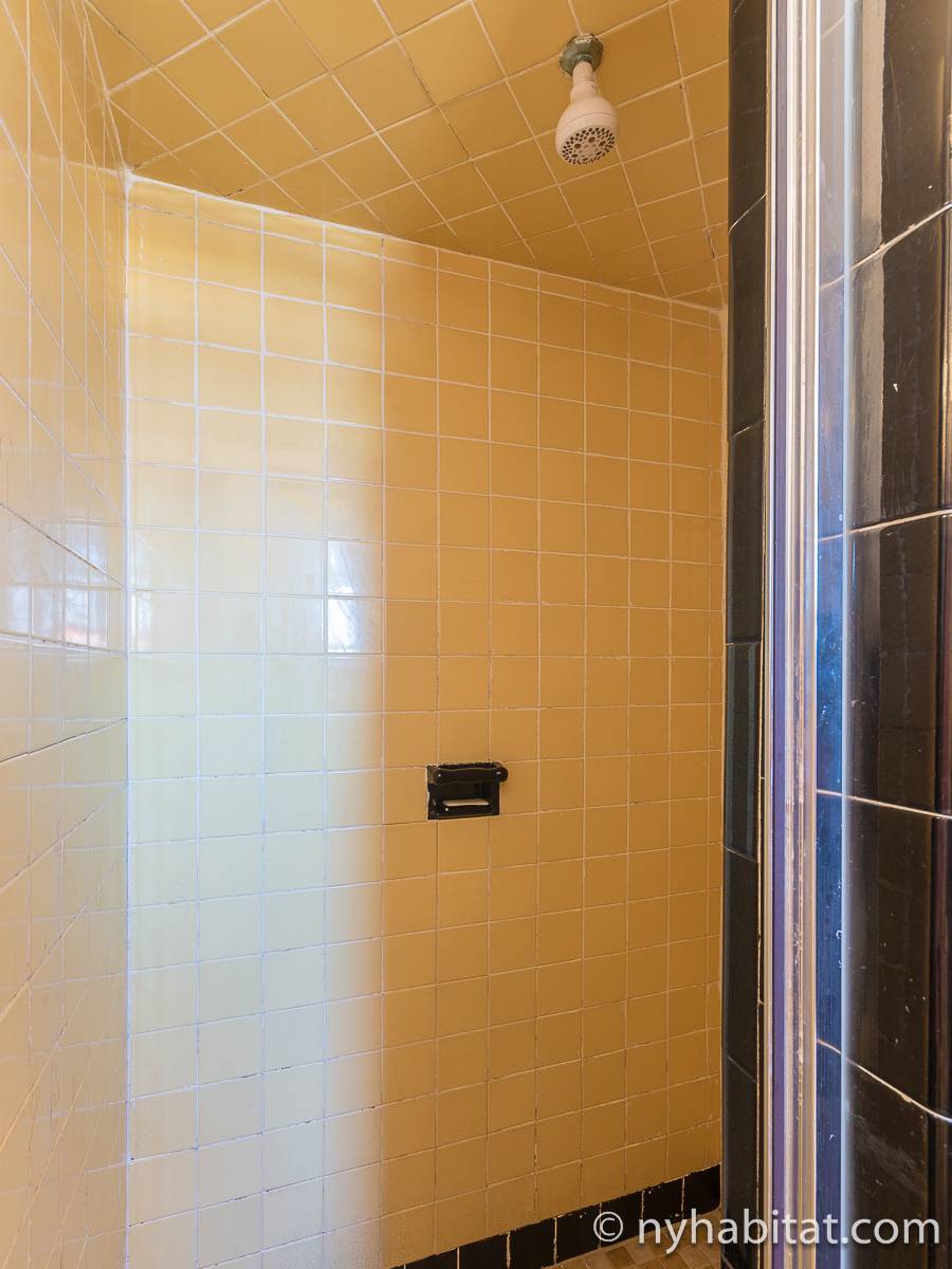 Bathroom - Photo 3 of 4