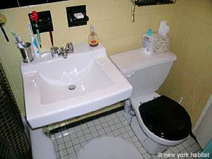 Badezimmer - Photo 2 von 2