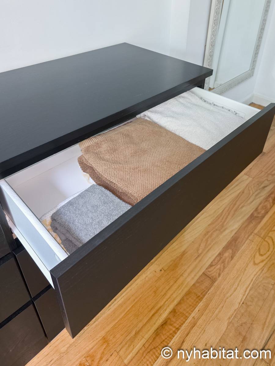 Schlafzimmer - Photo 6 von 6