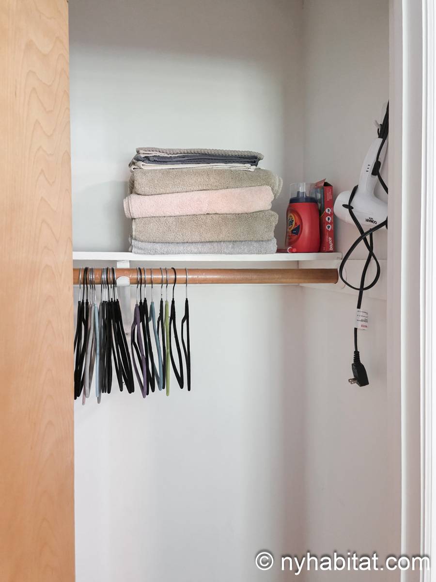 Schlafzimmer - Photo 5 von 6