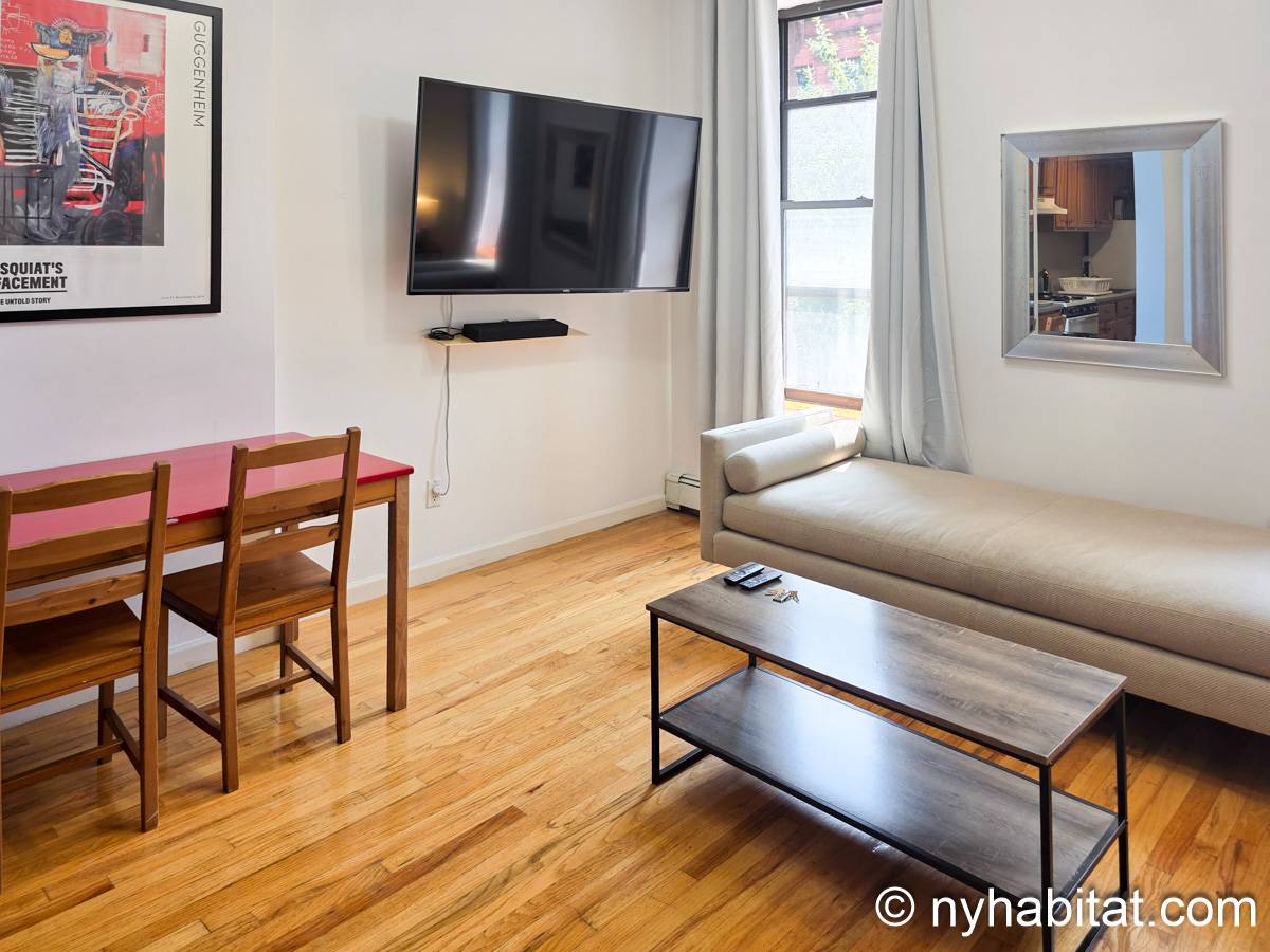 Wohnzimmer - Photo 2 von 3