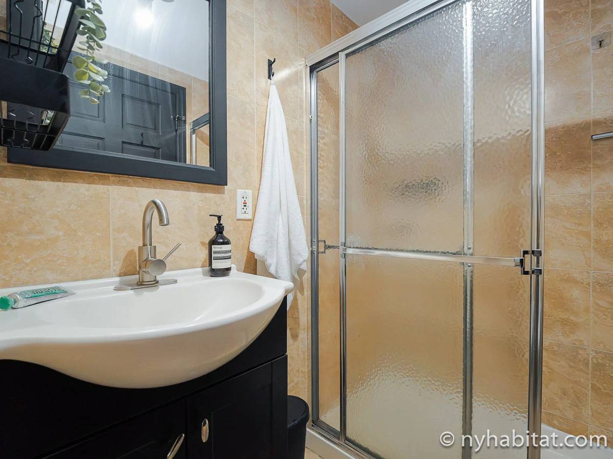 Badezimmer - Photo 1 von 3