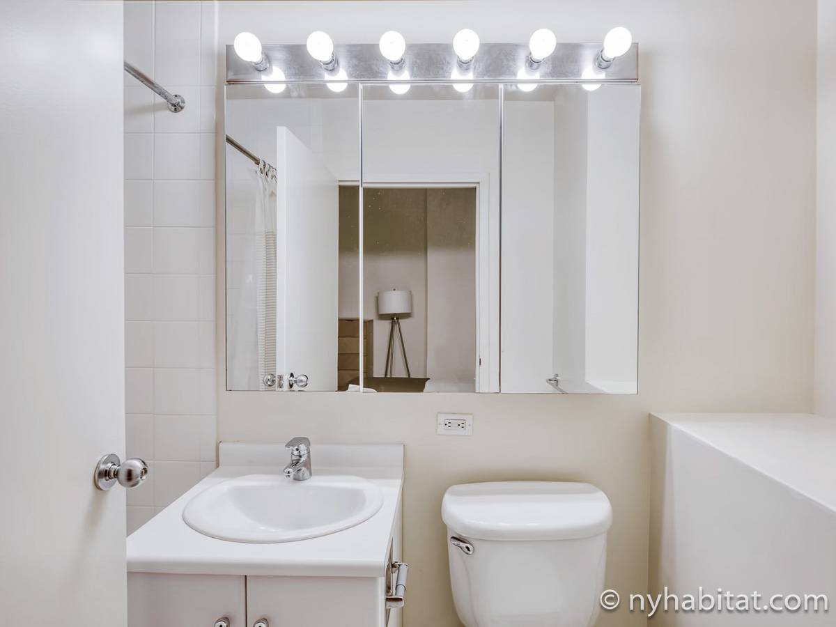 Baño - Photo 1 de 2 Baño - Photo 1 de 2
