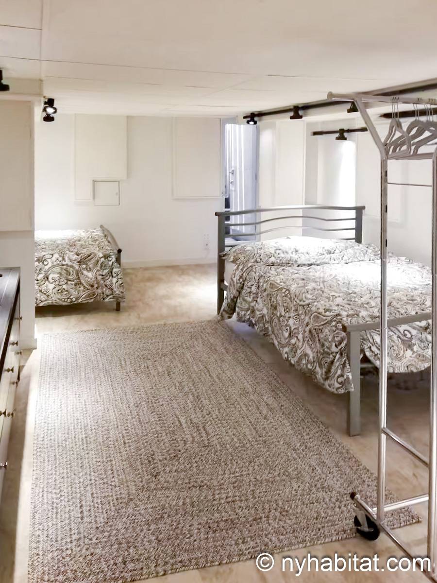 Schlafzimmer 2 - Photo 2 von 3