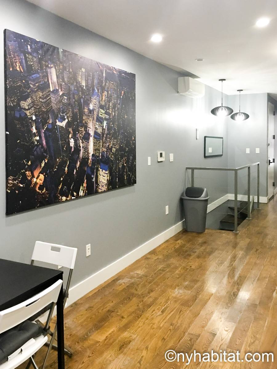 New York Roommate Room for rent in Ridgewood, Queens 4 Bedroom