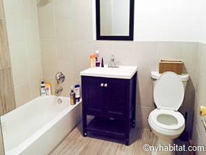 Salle de bain 1 - Photo 1 sur 2