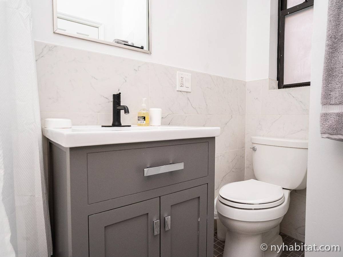 Bathroom - Photo 2 of 2 Bathroom - Photo 2 of 2