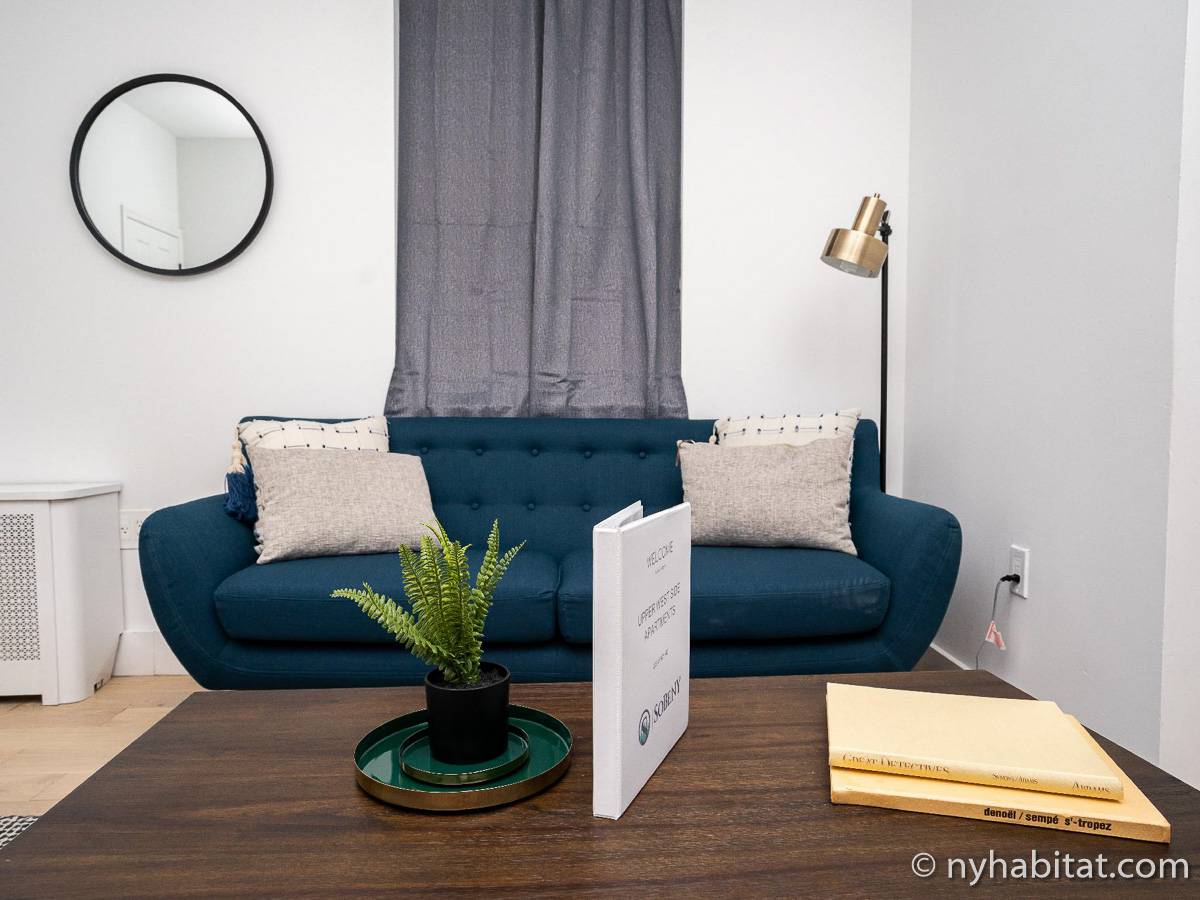 Living room - Photo 2 of 5 Living room - Photo 2 of 5