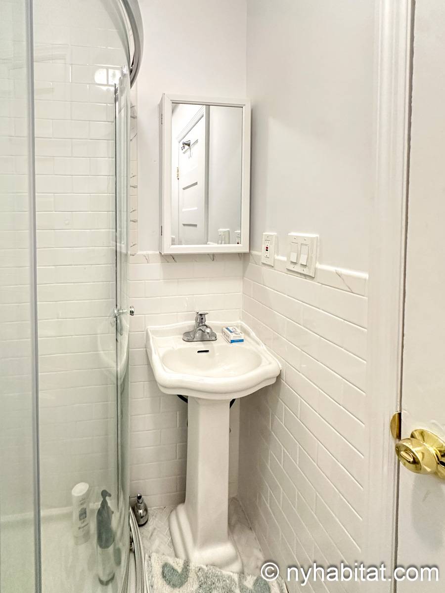 Badezimmer 2 - Photo 3 von 3