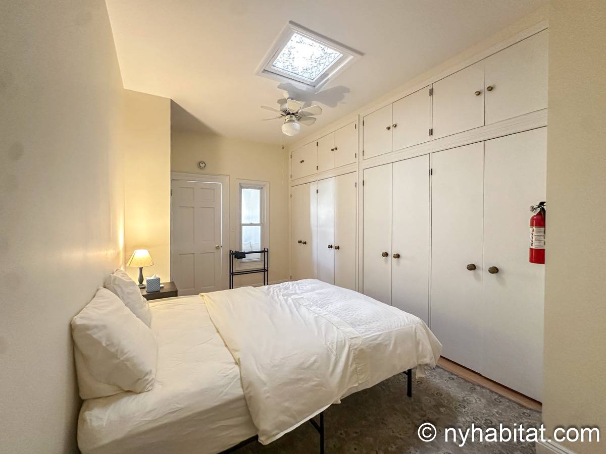 Schlafzimmer 2 - Photo 2 von 5