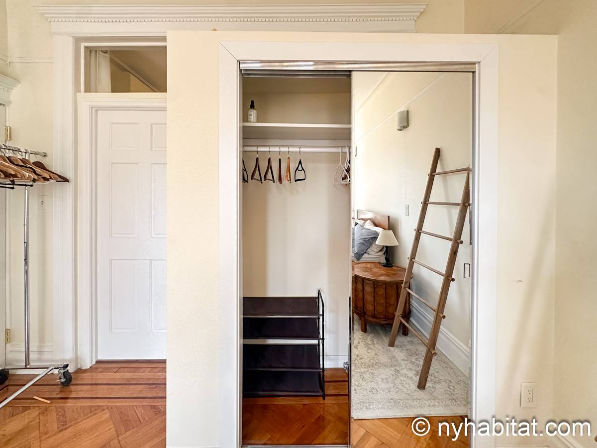 Schlafzimmer 1 - Photo 6 von 6