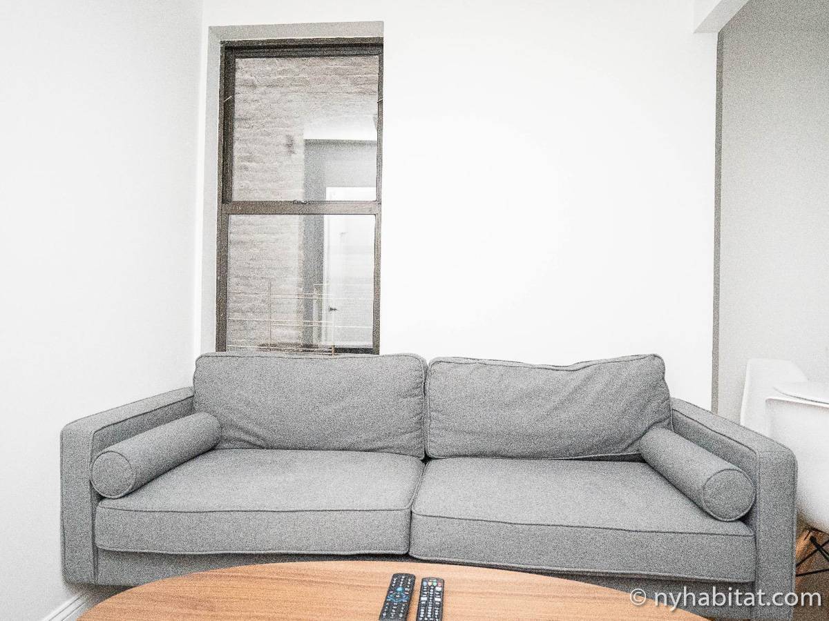 Living room - Photo 2 of 4