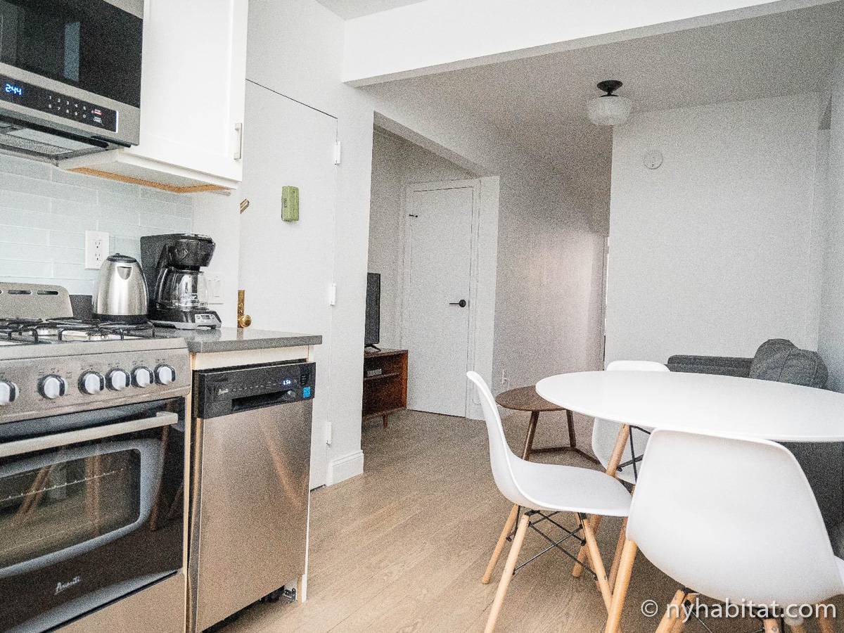 Kitchen - Photo 2 of 6