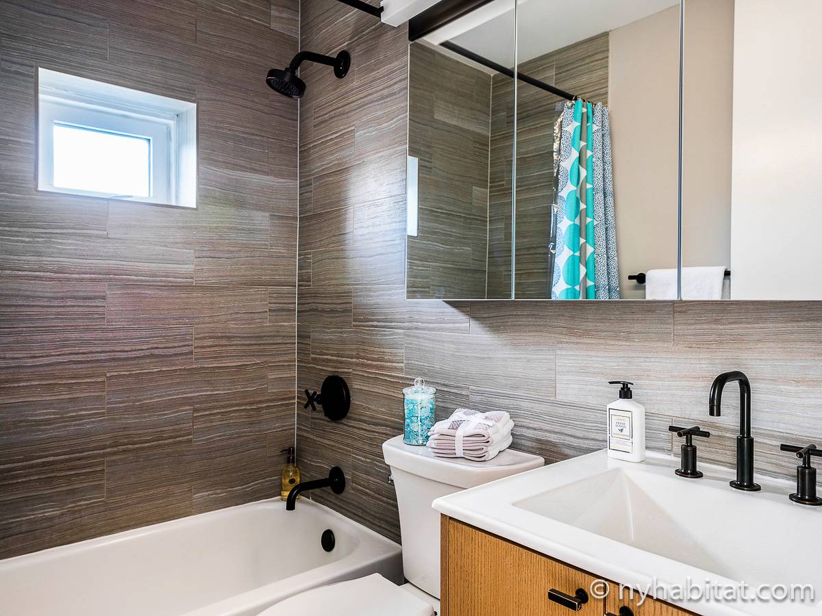 Bathroom 1 - Photo 1 of 2