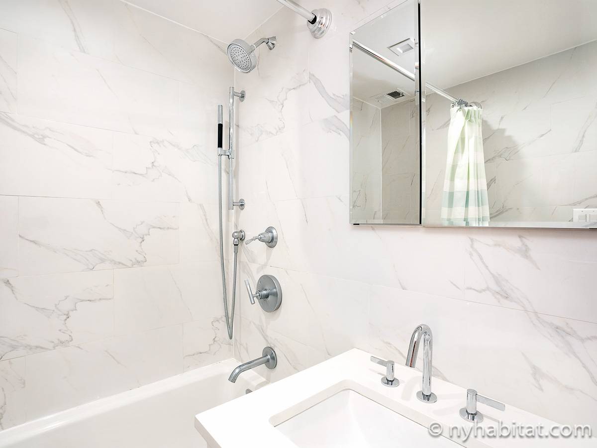 Ba&ntilde;o - Photo 2 de 2