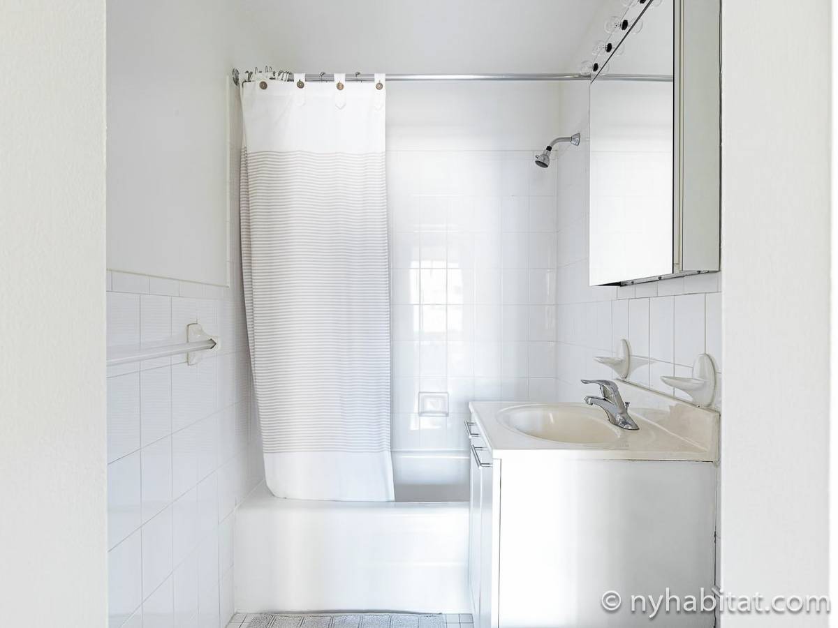 Badezimmer - Photo 1 von 1
