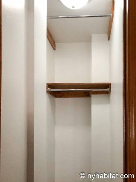 Bedroom - Photo 3 of 3