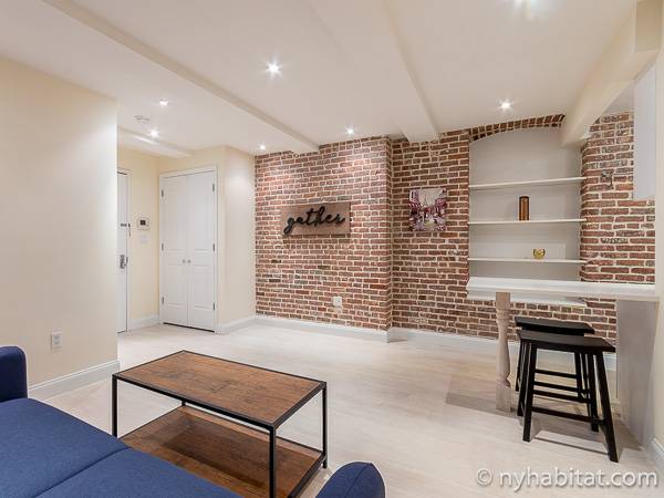 Living room - Photo 4 of 6 Living room - Photo 4 of 6