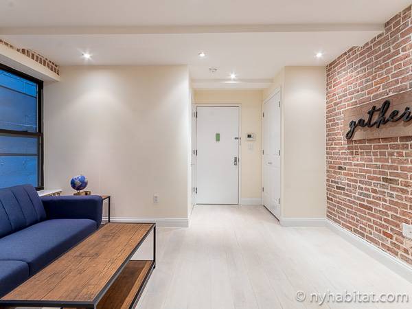 Living room - Photo 3 of 6 Living room - Photo 3 of 6