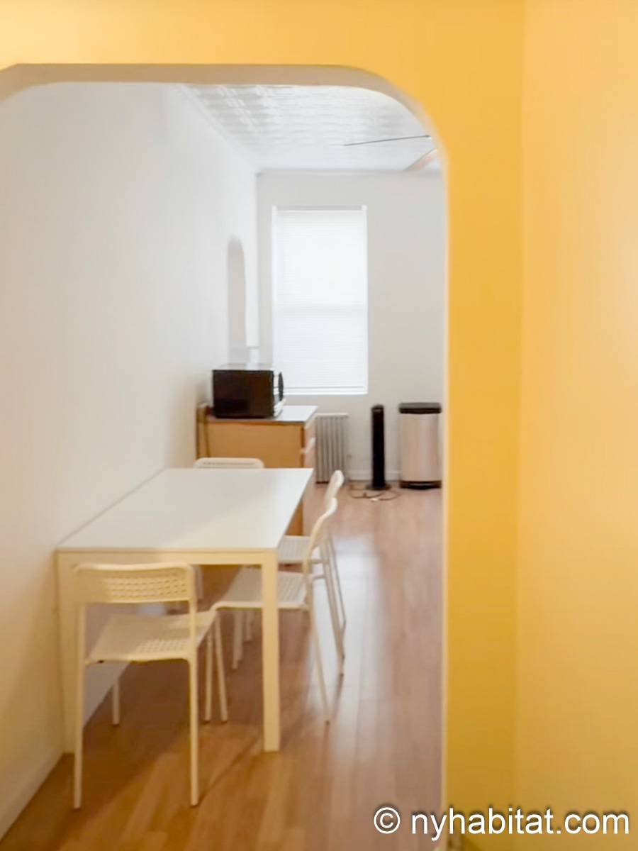 Kitchen - Photo 3 of 3