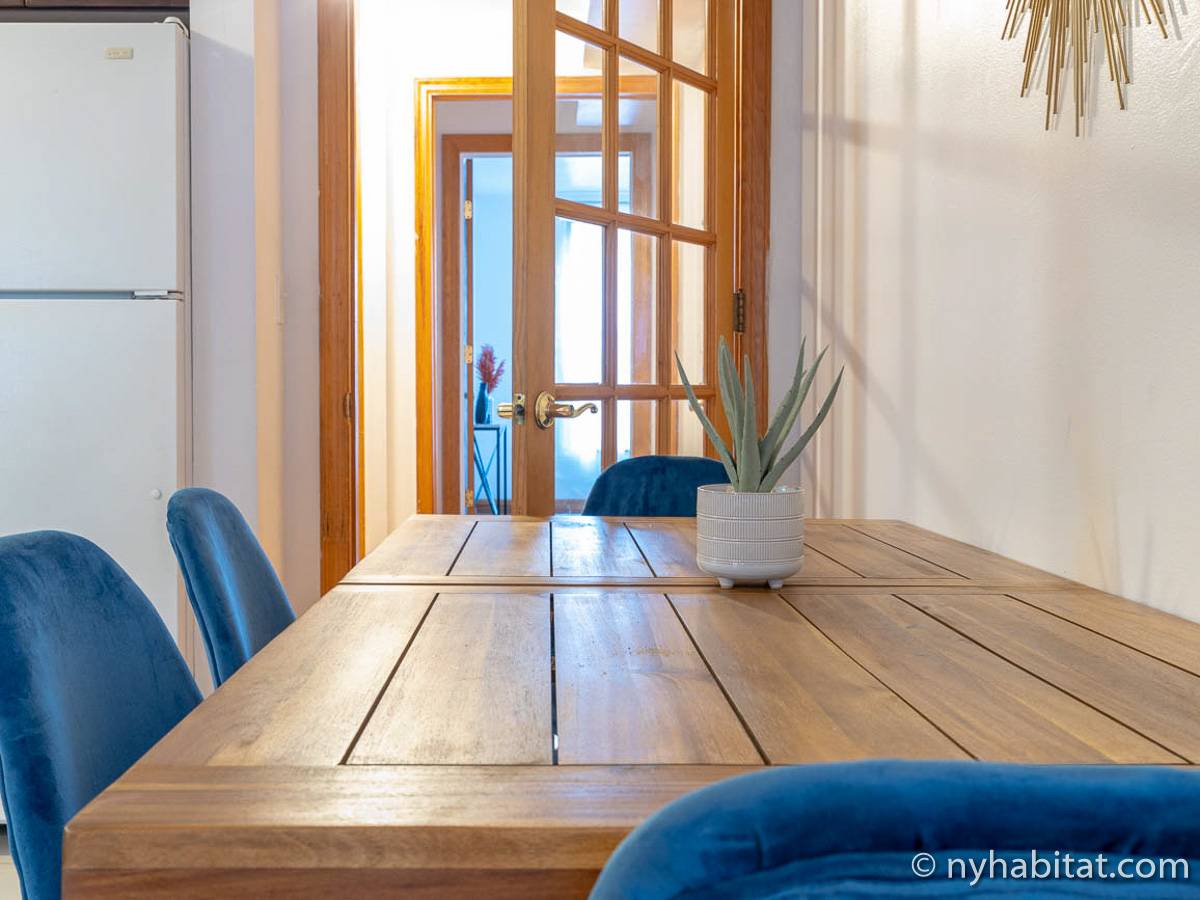 Kitchen - Photo 7 of 17