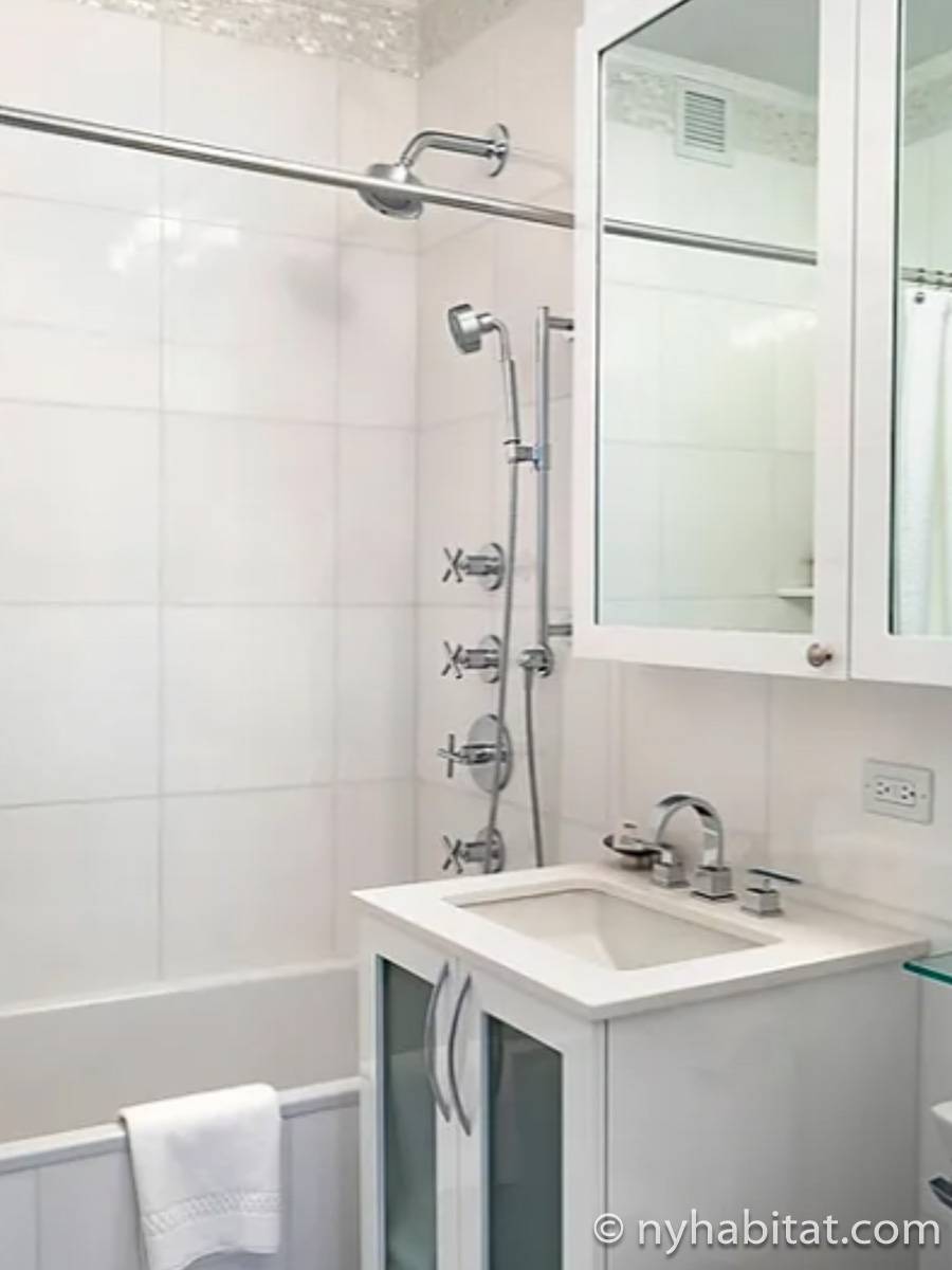 Badezimmer 1 - Photo 1 von 1