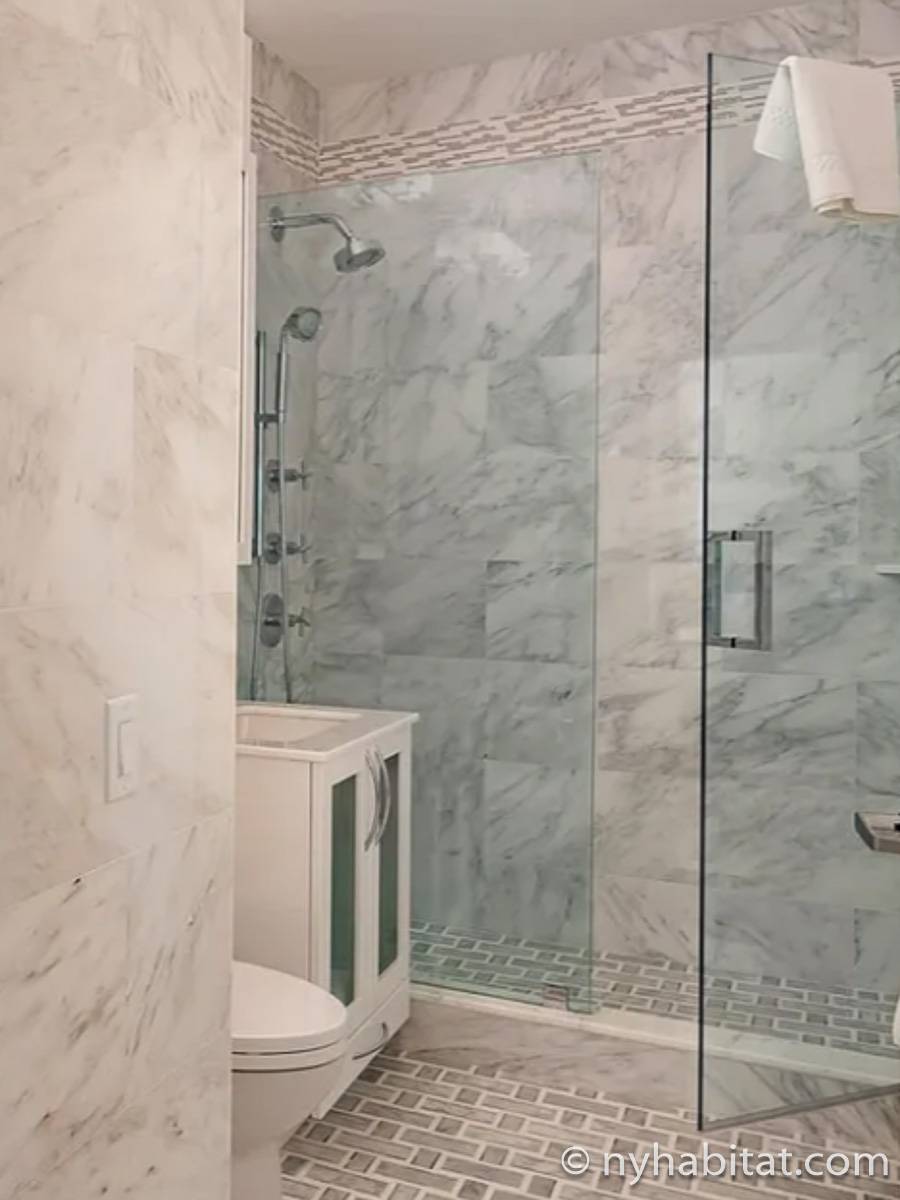 Badezimmer 2 - Photo 1 von 1