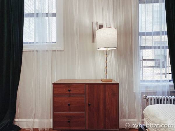 Schlafzimmer 1 - Photo 2 von 4 Schlafzimmer 1 - Photo 2 von 4