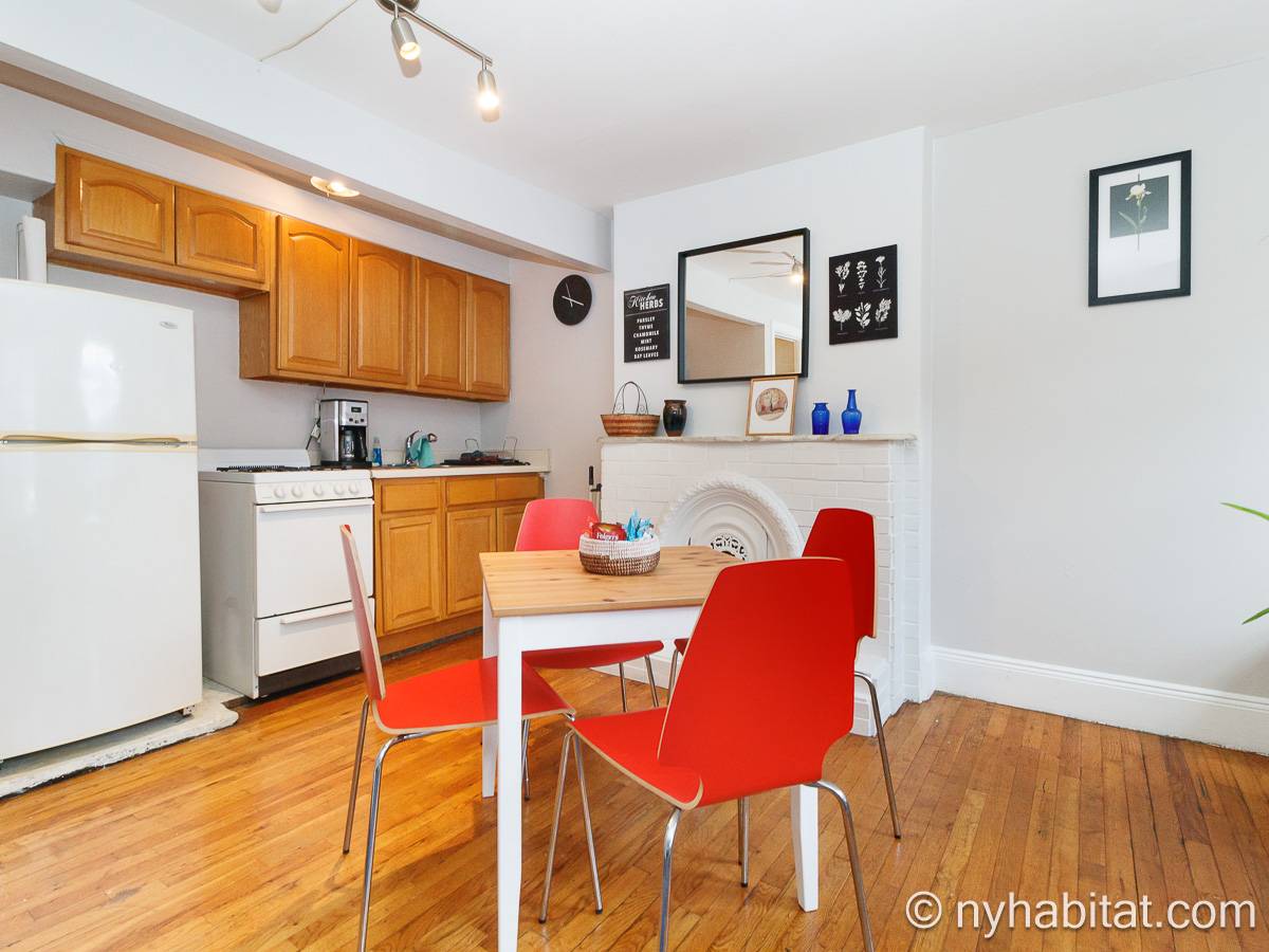 Kitchen - Photo 2 of 6