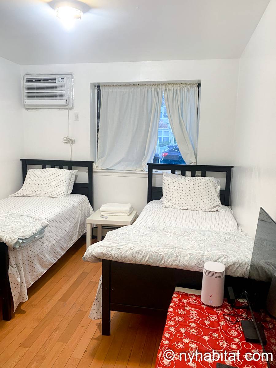 Schlafzimmer 1 - Photo 2 von 5