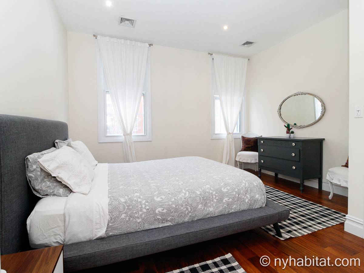 Bedroom 1 - Photo 2 of 9