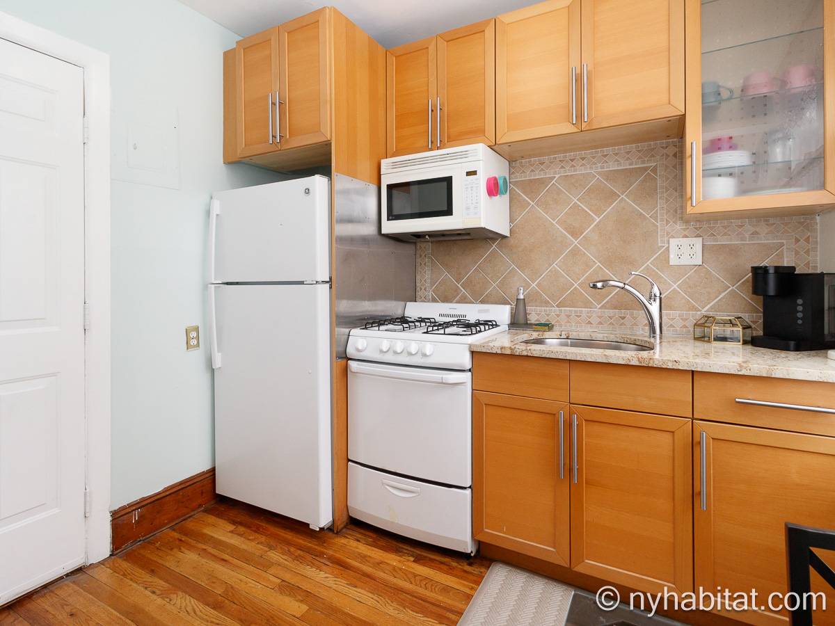 Kitchen - Photo 2 of 6