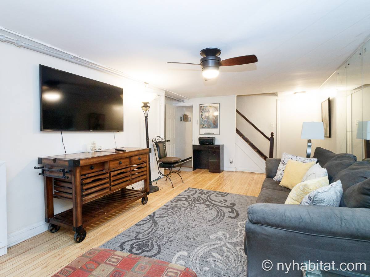 Living room - Photo 2 of 9 Living room - Photo 2 of 9