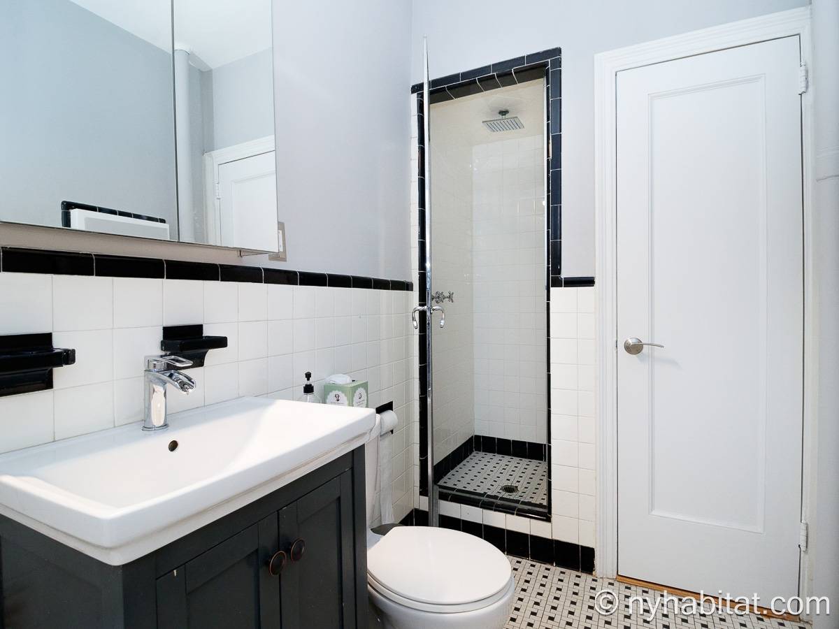 Baño - Photo 2 de 3