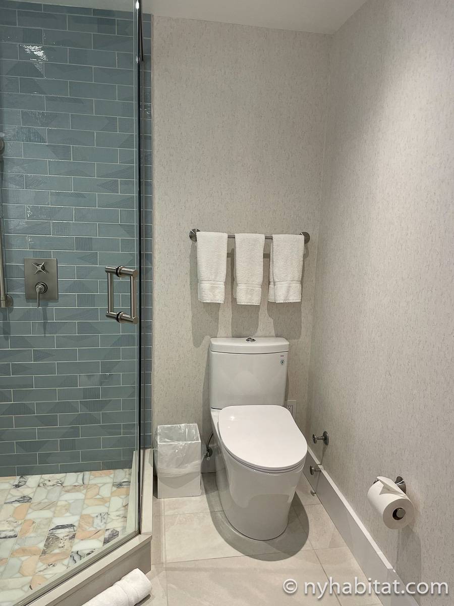 Badezimmer - Photo 2 von 2