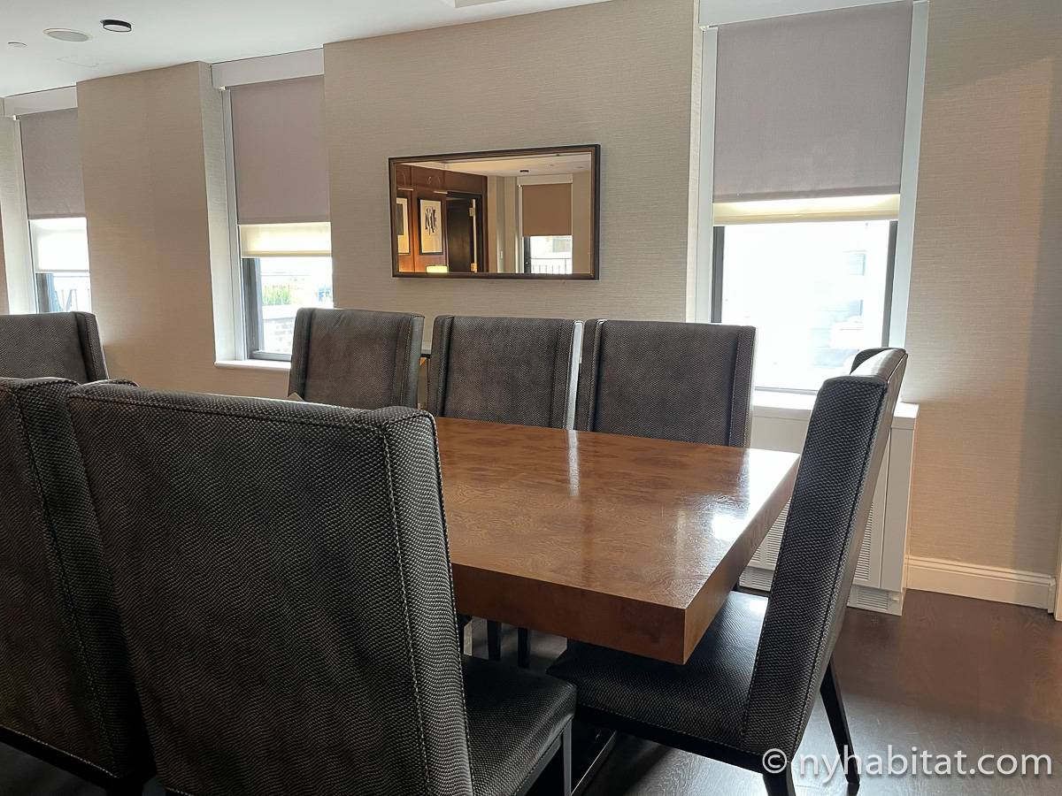 Living room - Photo 2 of 7 Living room - Photo 2 of 7