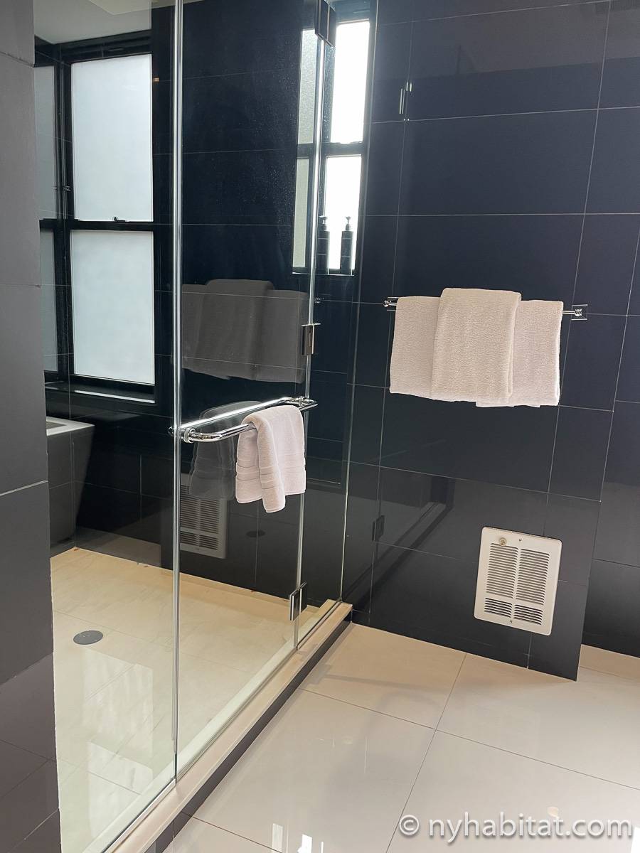 Bathroom - Photo 2 of 5 Bathroom - Photo 2 of 5