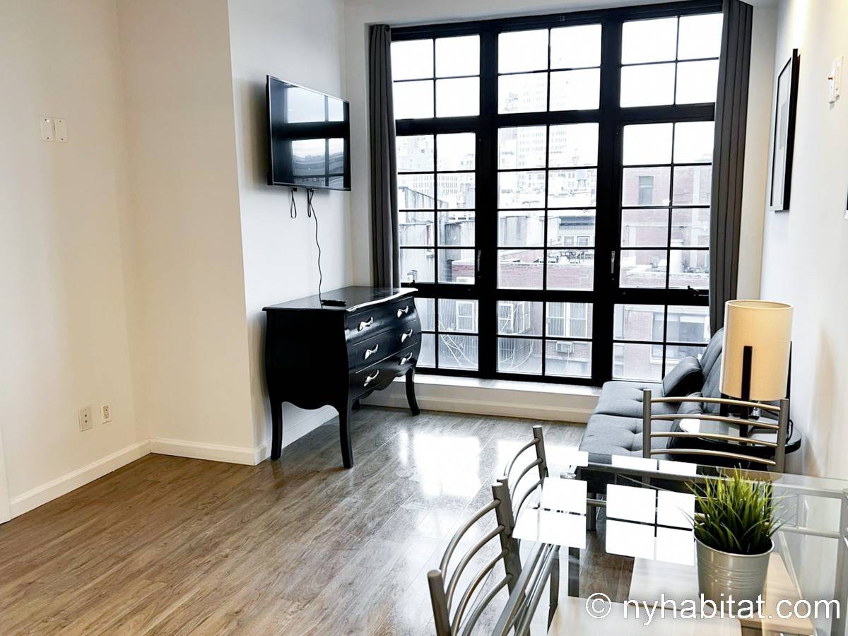 Living room - Photo 2 of 2