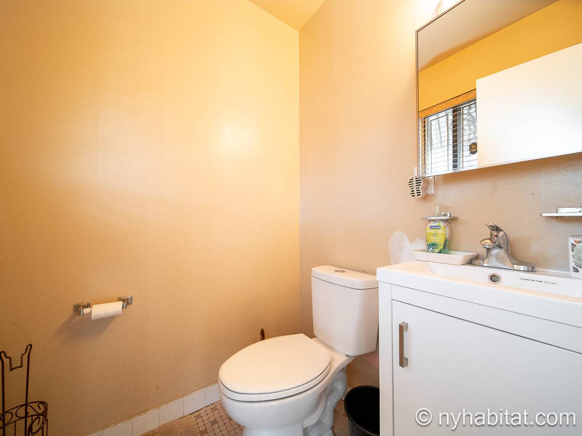 Bagno 1 - Photo 1 di 2
