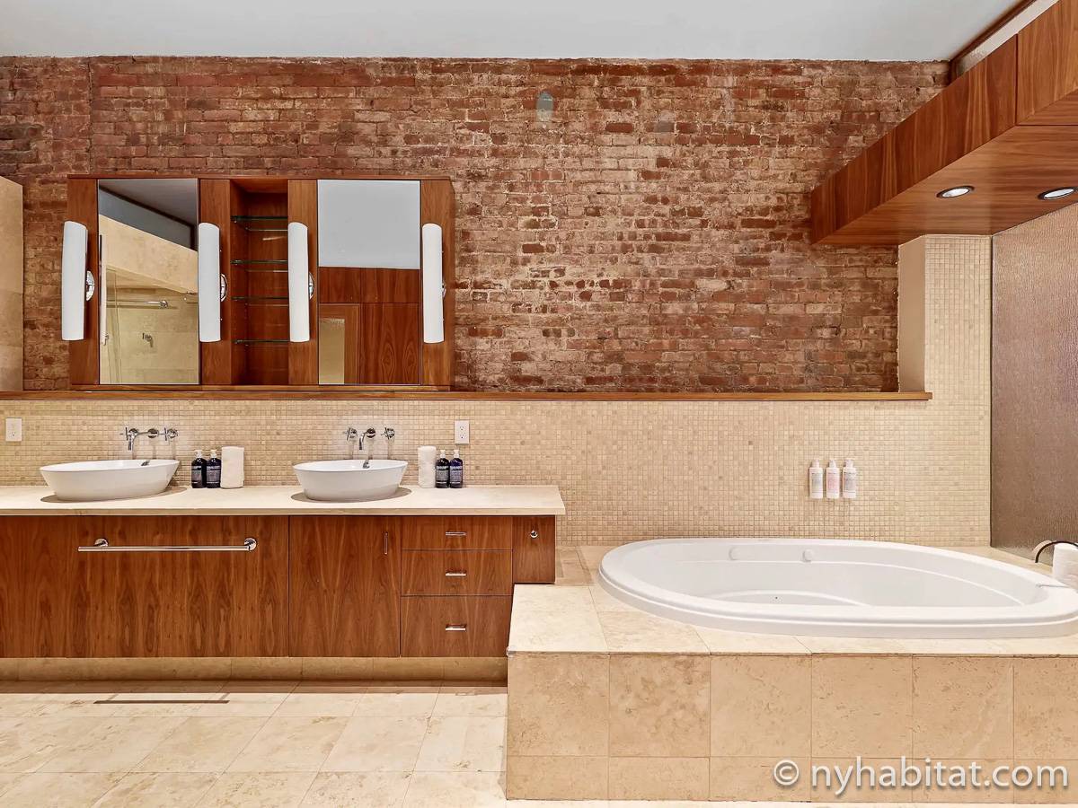 Bagno 1 - Photo 1 di 4