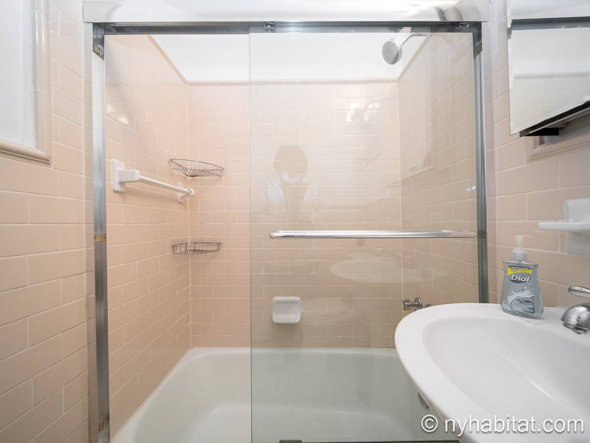 Baño - Photo 2 de 3