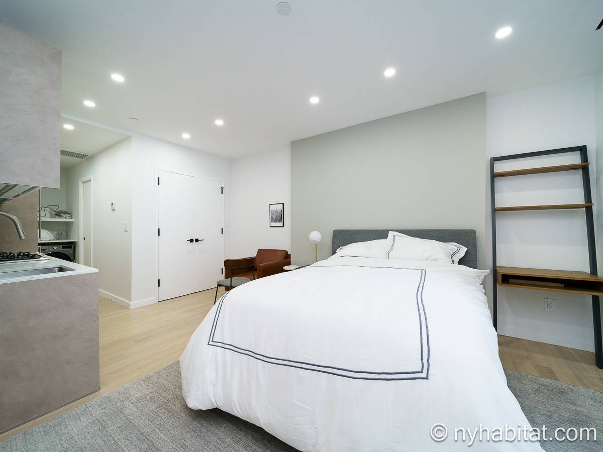 Living room - Photo 4 of 7 Living room - Photo 4 of 7