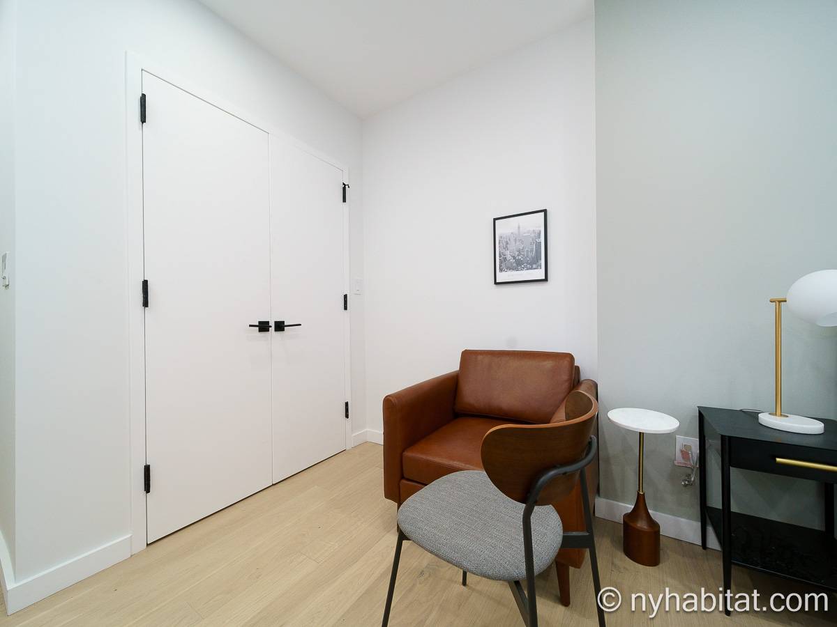 Living room - Photo 6 of 7 Living room - Photo 6 of 7