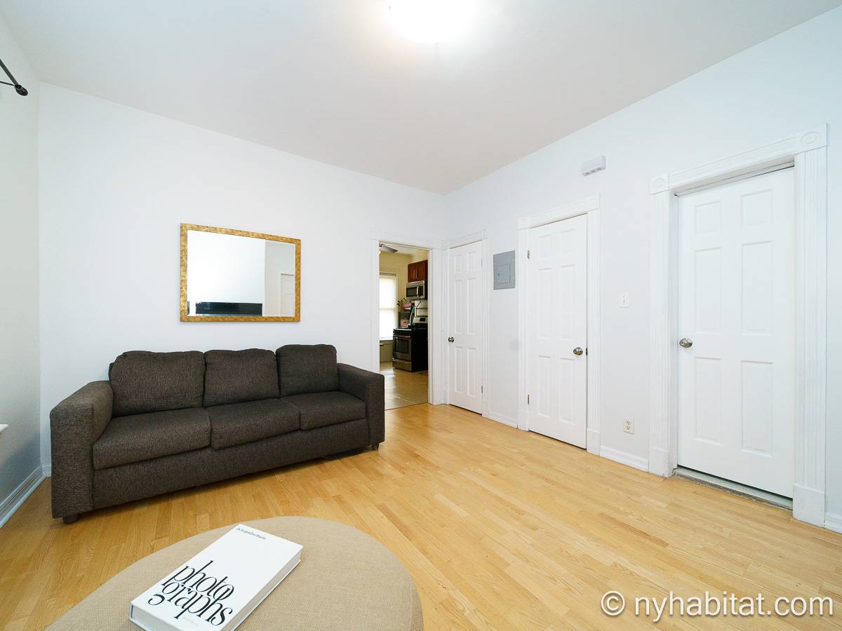 Living room 1 - Photo 6 of 8